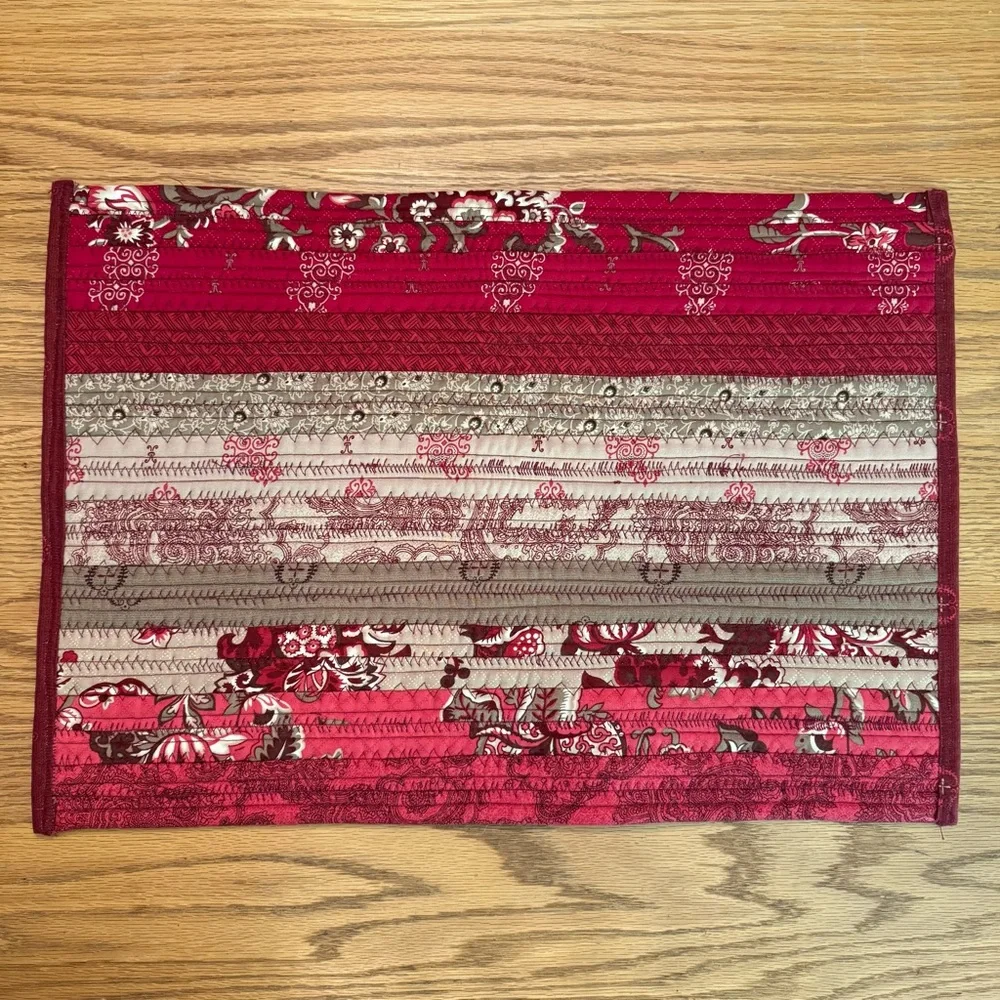 2 Quilted Placemats Handmade Machine Sewn Heavy 13